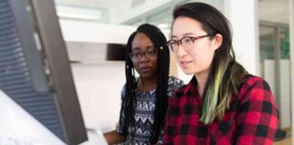 Choosing Presentation Software for Live Productions & Events