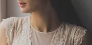 4 Amazing Ways to Style a Sheer Top