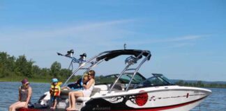 How Spending Time on a Boat Can Improve Family Bonds