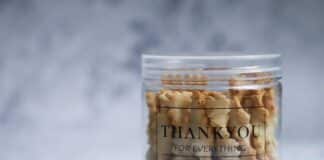 Tips To Choose The Right Type Of Cookies Container For Your Business